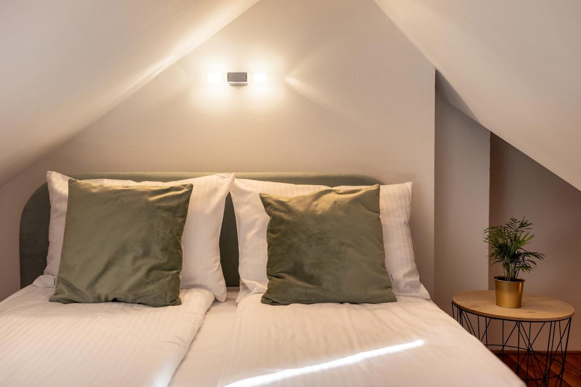 Apartment With Entresol Old Town Krakau Buitenkant foto