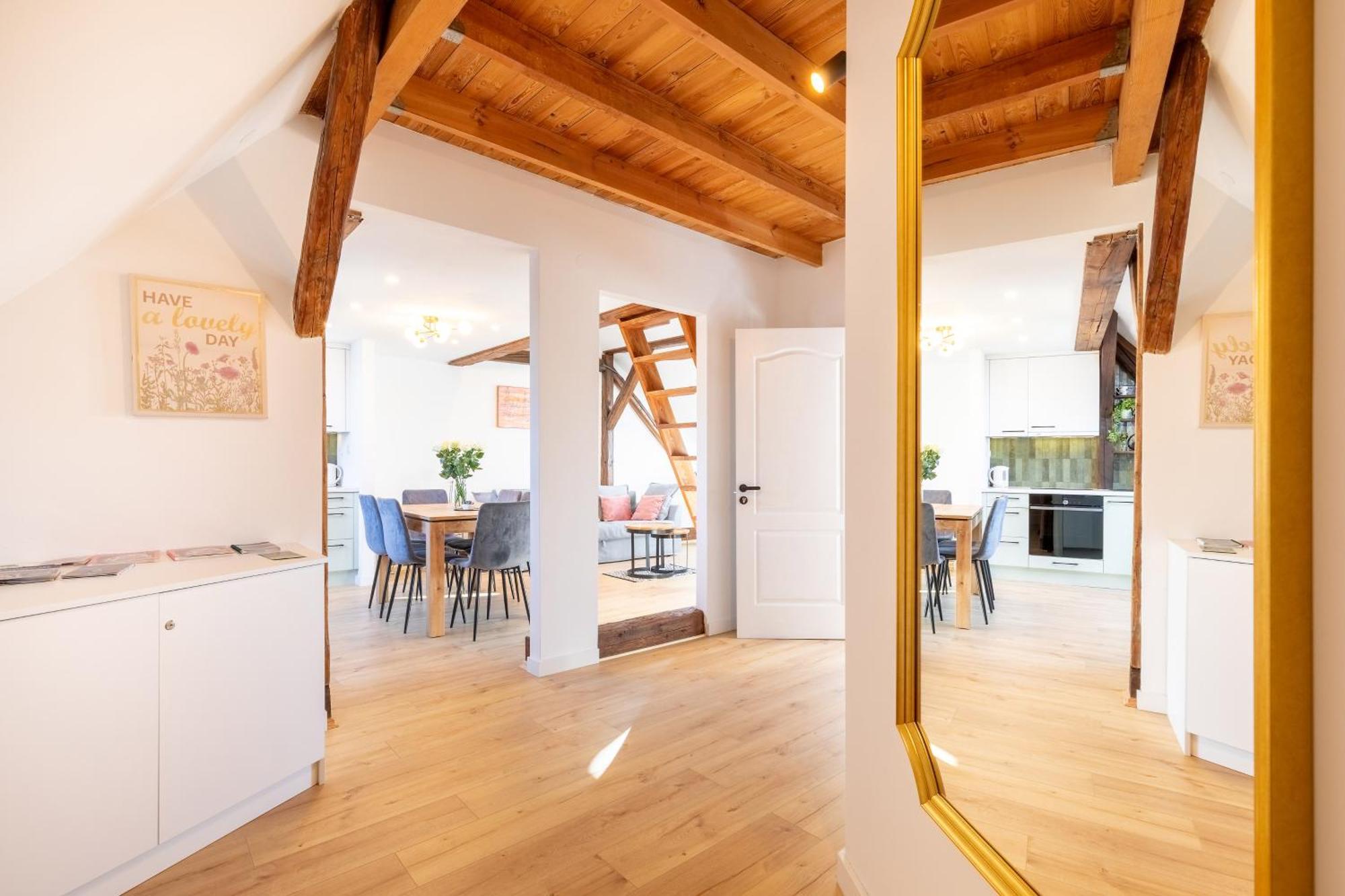 Apartment With Entresol Old Town Krakau Buitenkant foto