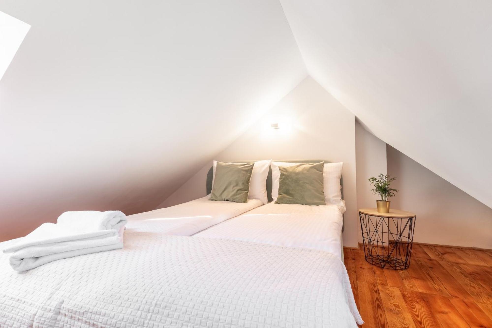 Apartment With Entresol Old Town Krakau Buitenkant foto