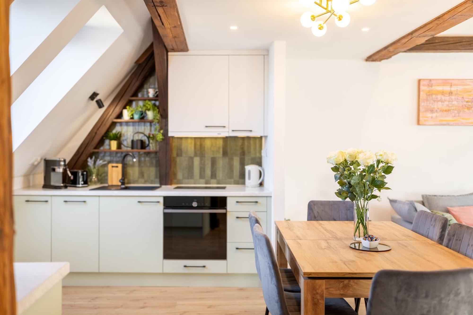 Apartment With Entresol Old Town Krakau Buitenkant foto